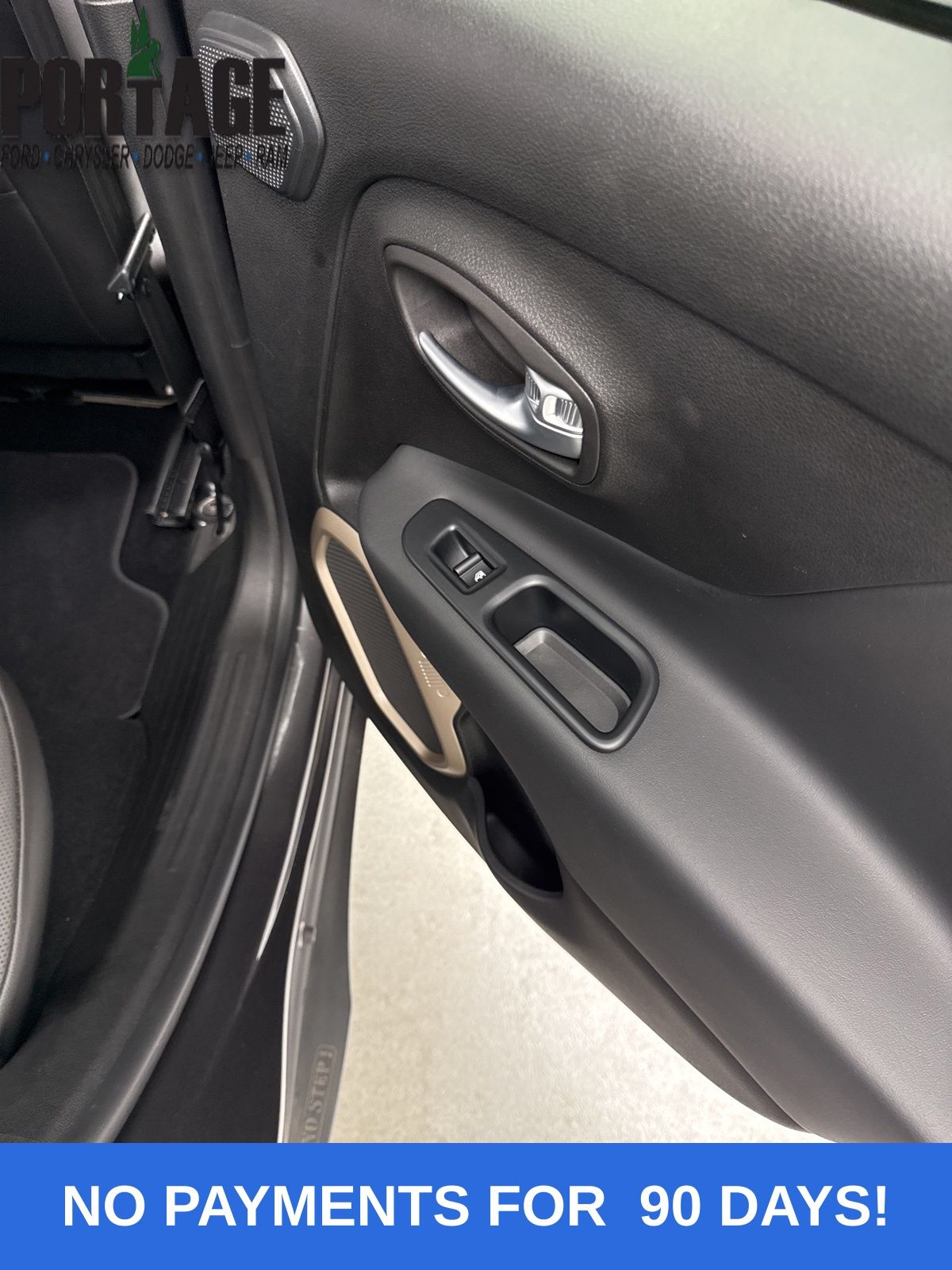 2017 Jeep Renegade Limited photo 32
