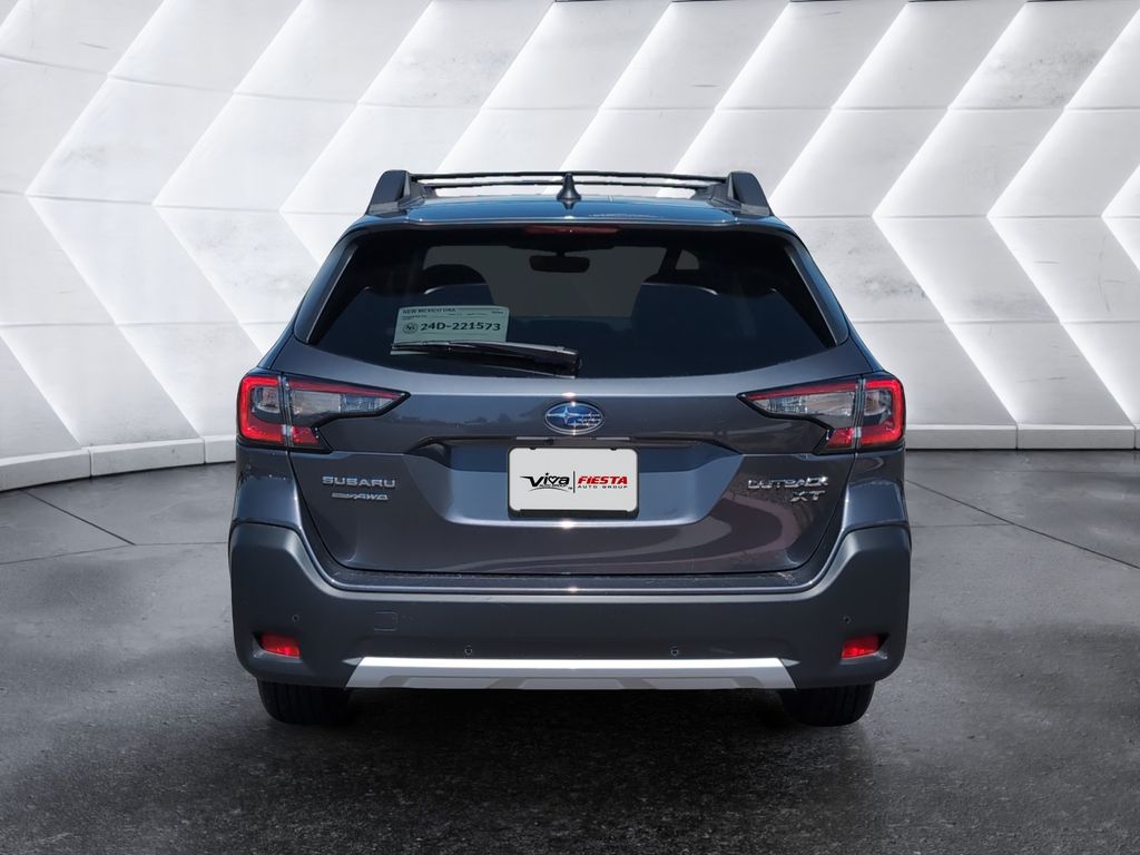 2025 Subaru Outback Limited XT photo 4