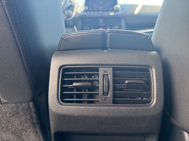2023 Nissan Rogue SV photo 13
