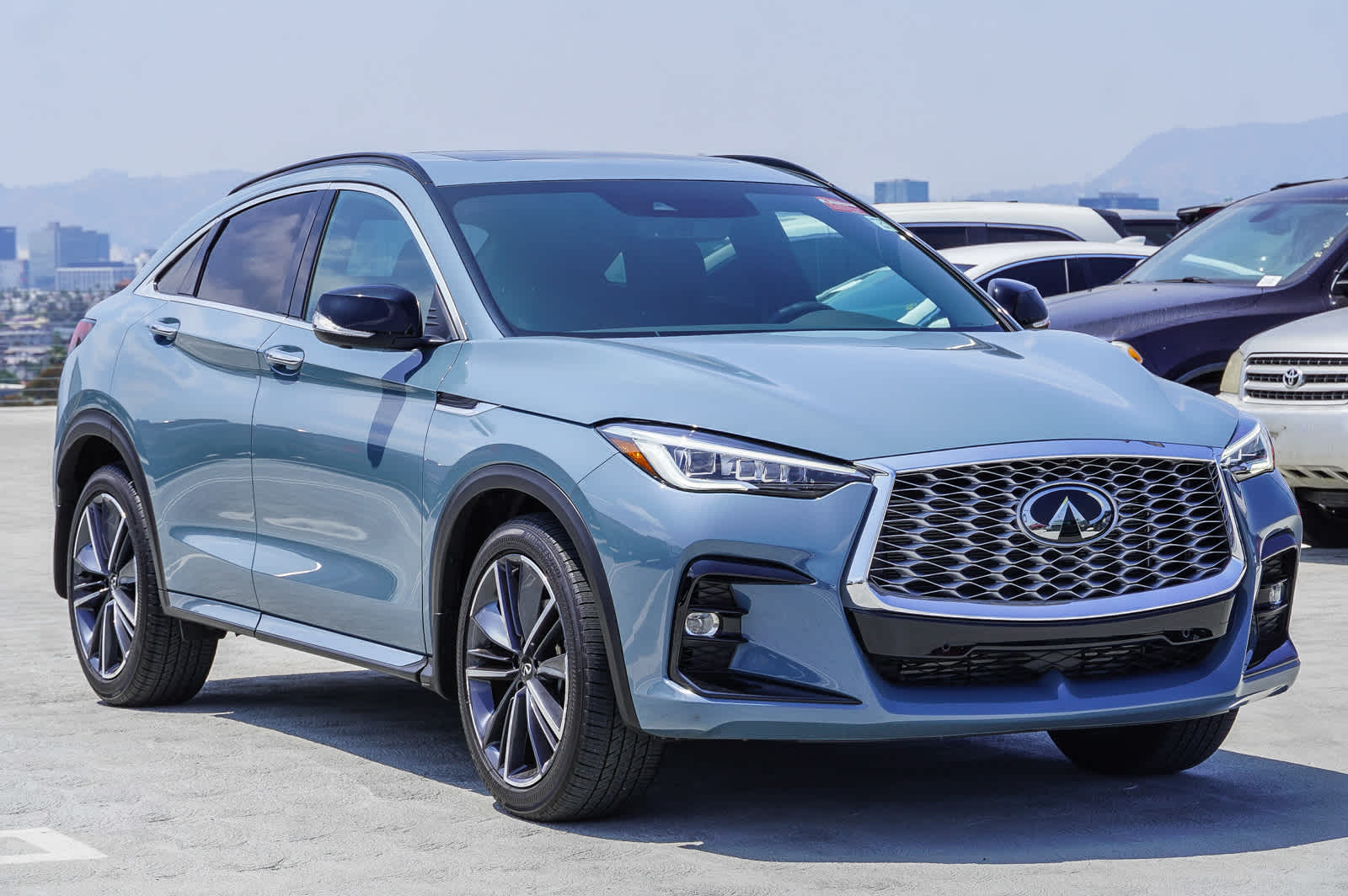 2024 Infiniti QX55 Essential photo 3