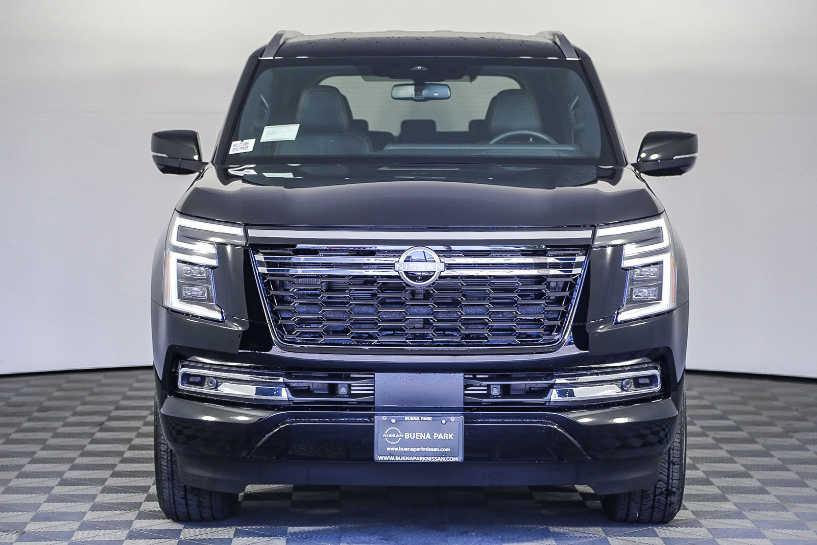 2025 Nissan Armada SL photo 4