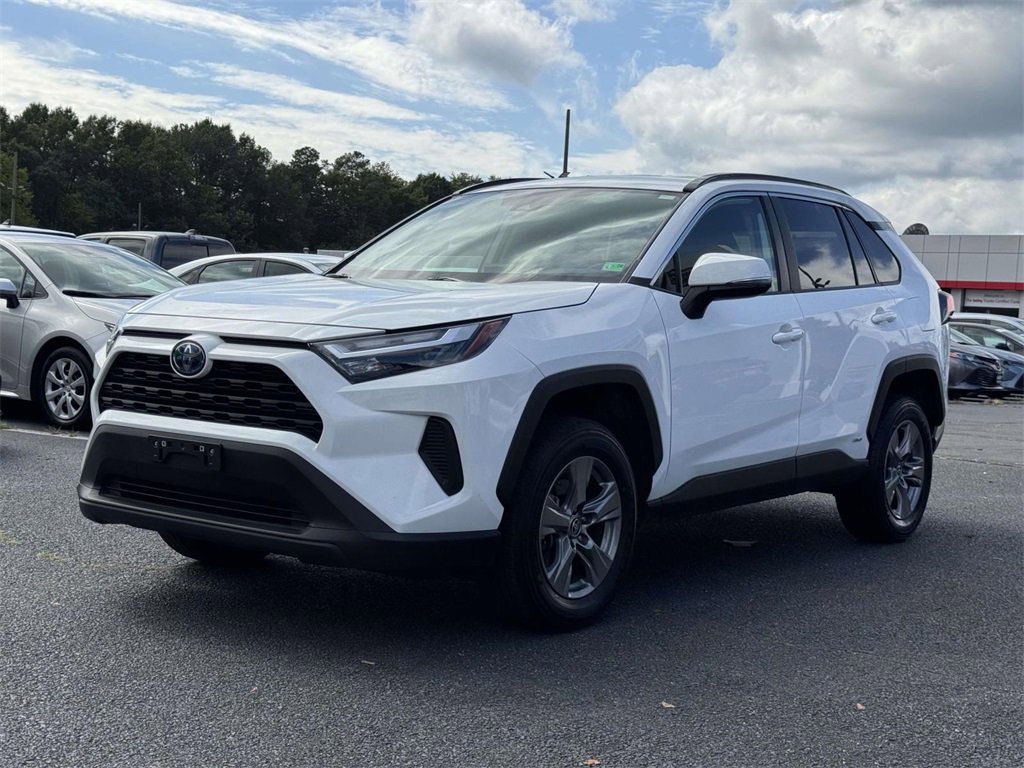 2024 Toyota RAV4 Hybrid XLE photo 20