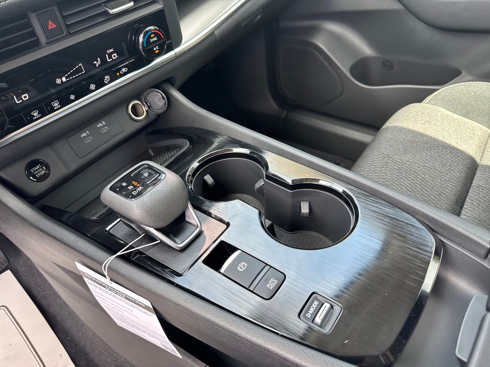 2026 Nissan Rogue SV photo 19