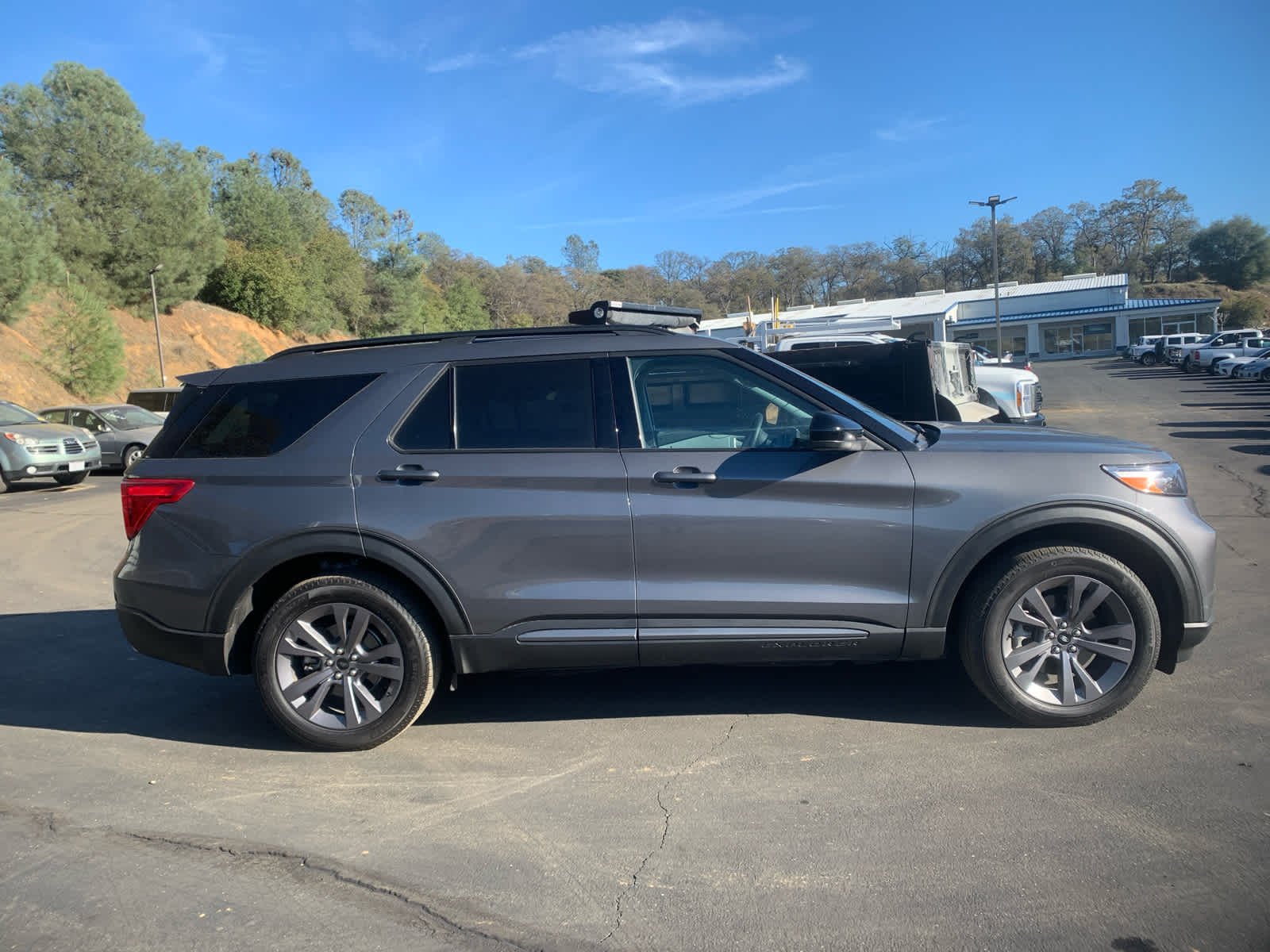 2023 Ford Explorer XLT photo 4