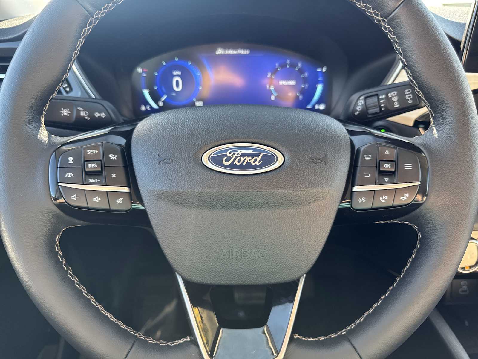 2022 Ford Escape Titanium photo 25