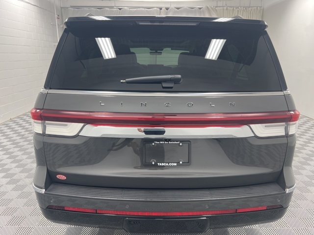 2023 Lincoln Navigator Black Label photo 4