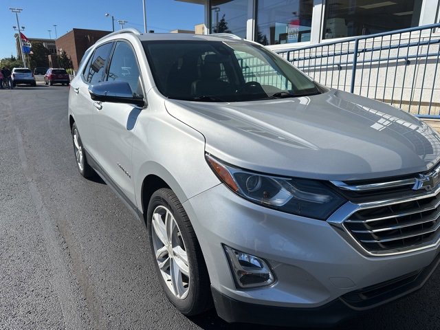 2019 Chevrolet Equinox Premier photo 2