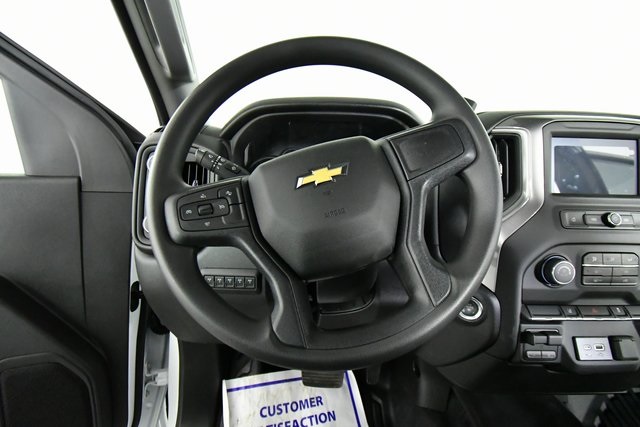 2025 Chevrolet Silverado 3500HD Work Truck photo 2