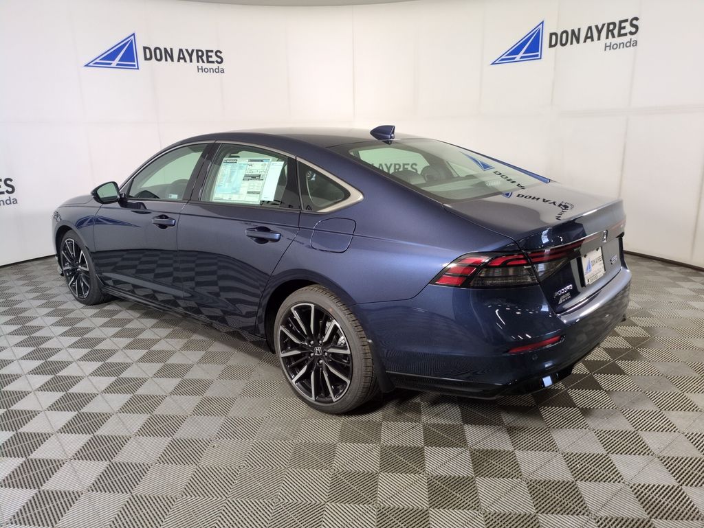 2025 Honda Accord Hybrid Touring photo 3
