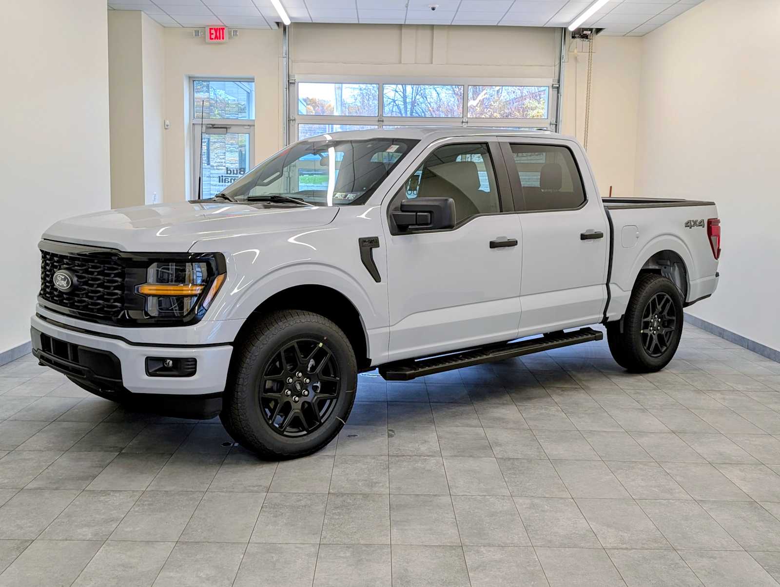 2025 Ford F-150 STX's photo