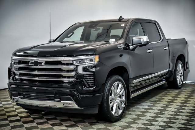2024 Chevrolet Silverado 1500 High Country photo 4