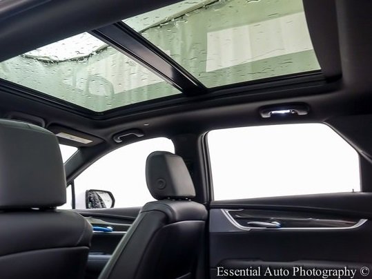 2025 Cadillac XT5 Sport photo 9