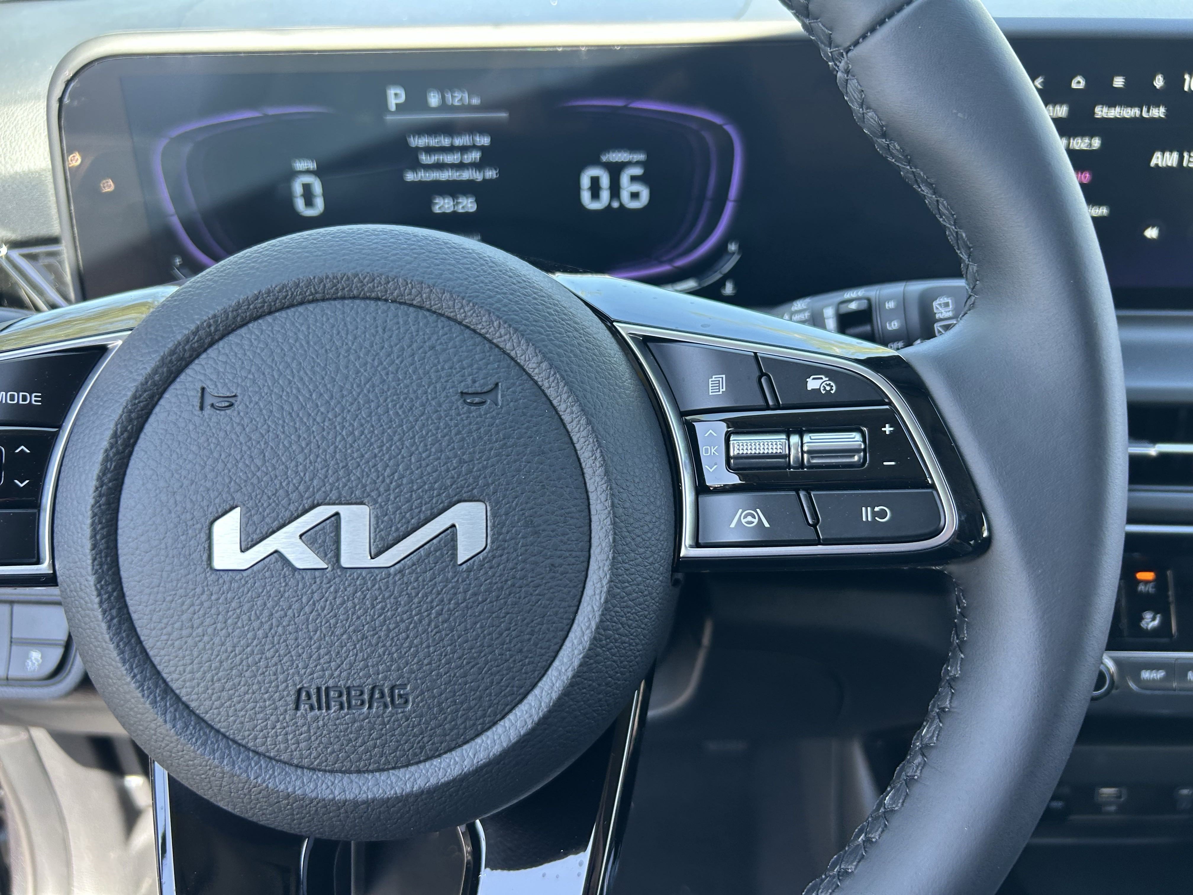 2025 Kia Seltos S photo 4