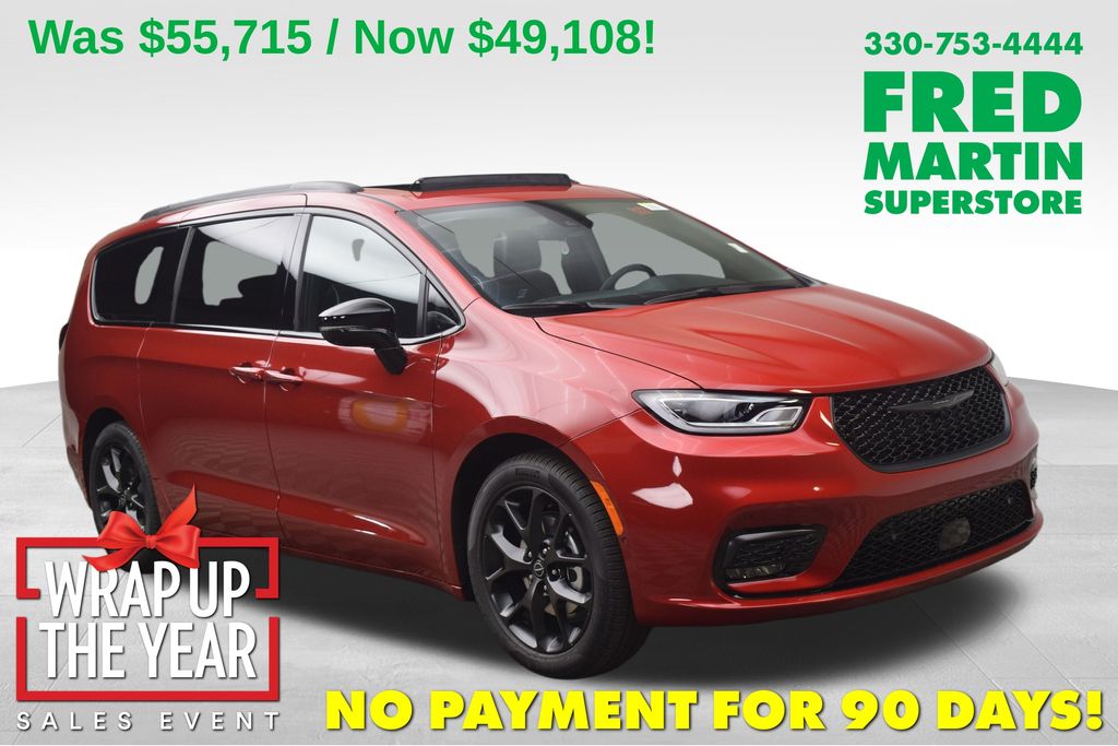 2026 Chrysler Pacifica Limited's photo