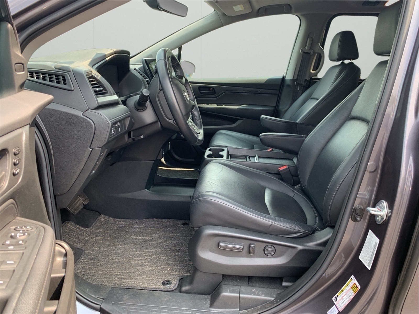 2023 Honda Odyssey EX-L photo 10