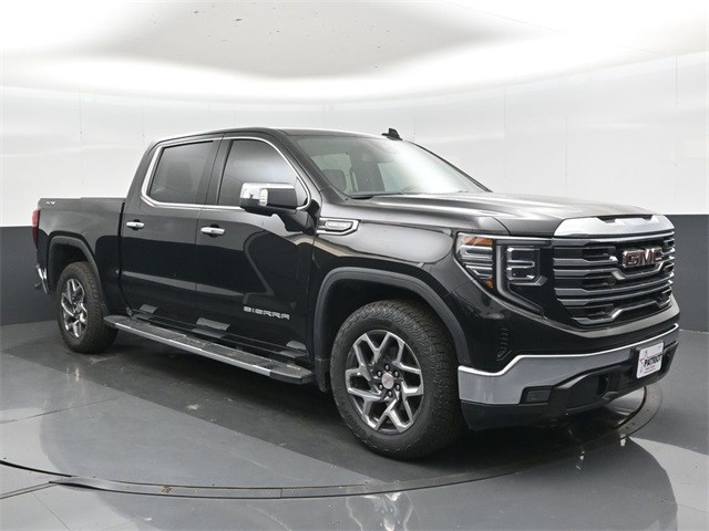 2022 GMC Sierra 1500 SLT's photo