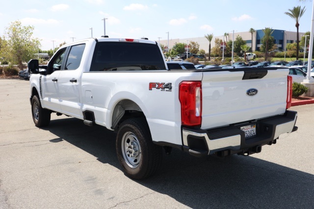 2024 Ford F-350 photo 5