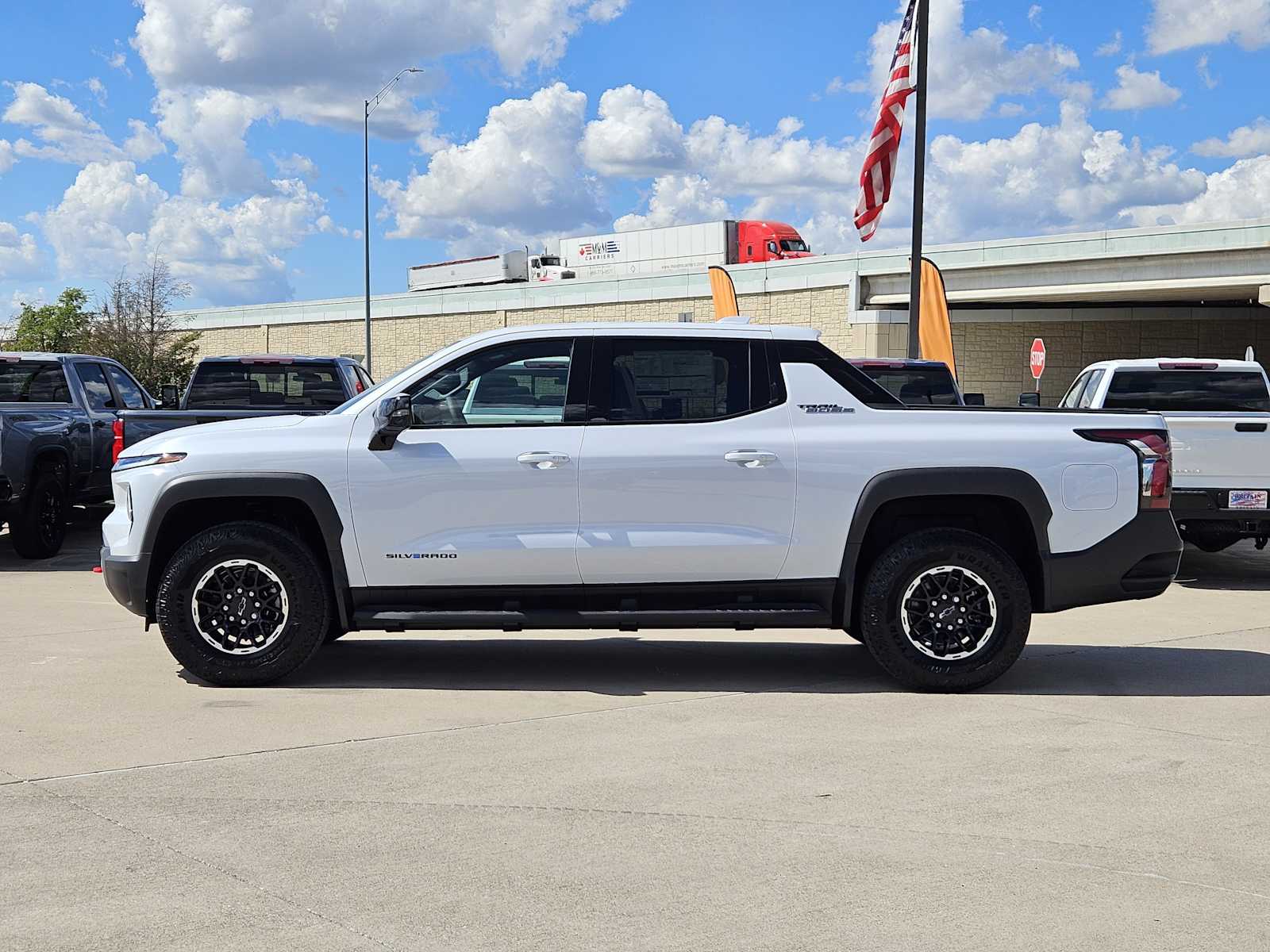 2026 Chevrolet Silverado photo 5