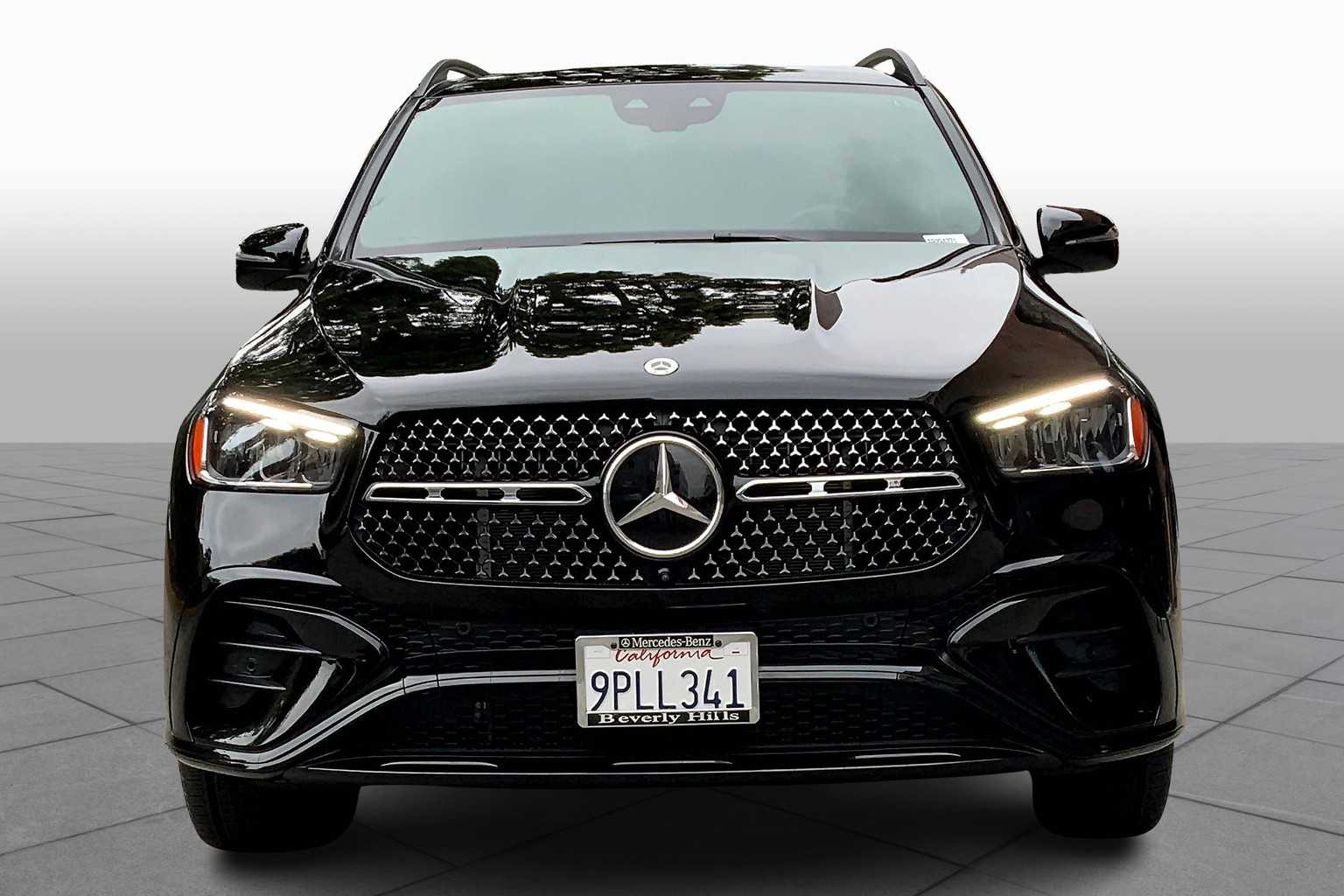 2025 Mercedes Benz GLE 450 4MATIC photo 3
