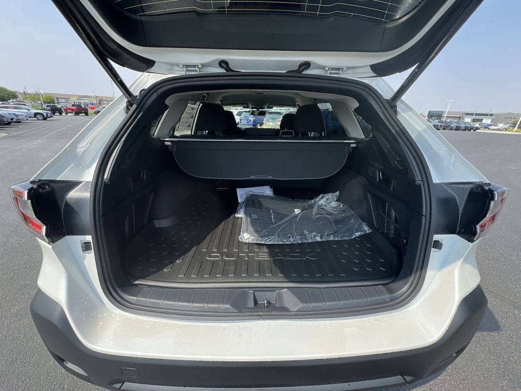 2025 Subaru Outback Premium photo 21