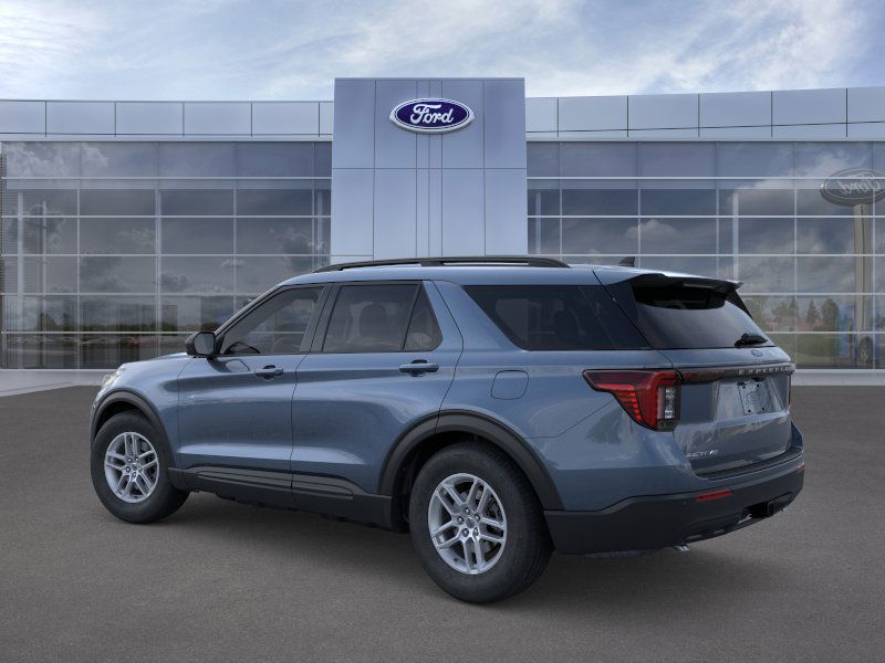 2026 Ford Explorer photo 2