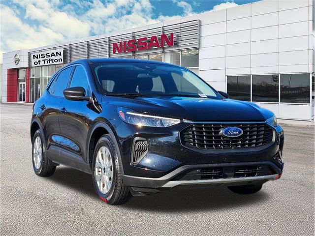 2023 Ford Escape Active's photo