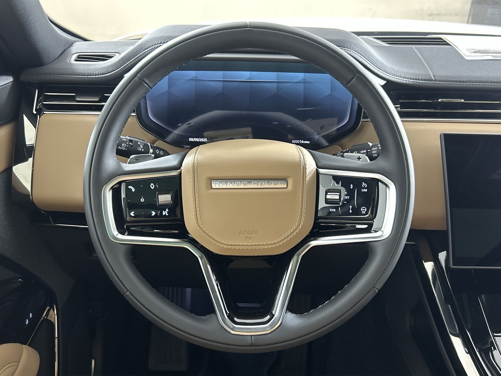 2025 Land Rover Range Rover Sport SE photo 11