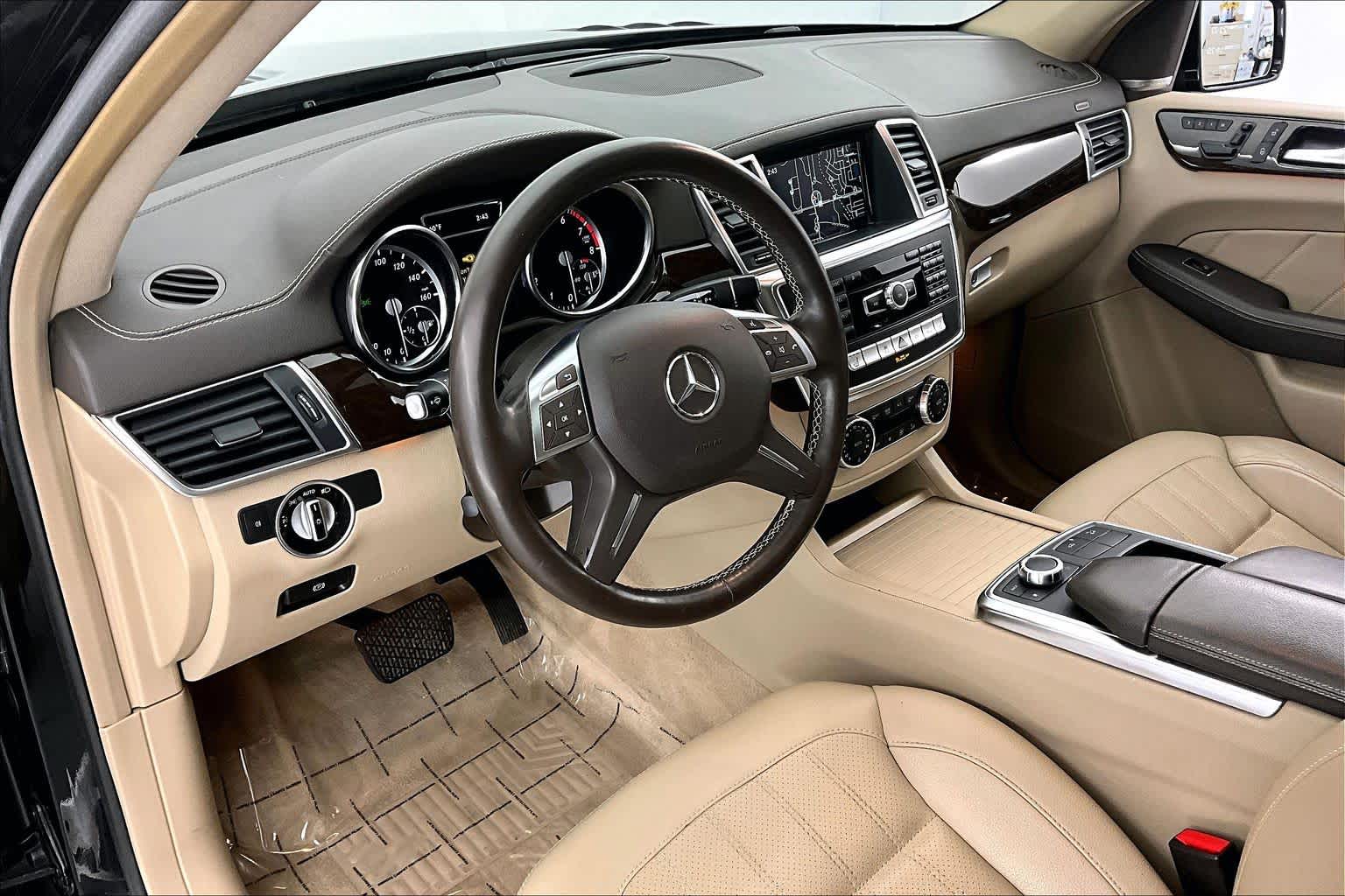 Used 2015 Mercedes-Benz GL-Class GL450 with VIN 4JGDF6EE4FA458789 for sale in Des Moines, IA