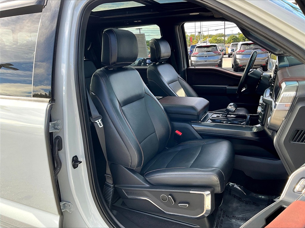 2023 Ford F-150 Lariat photo 10