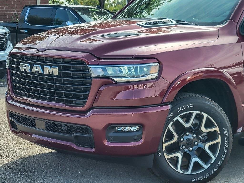 2025 Ram 1500 Laramie photo 3