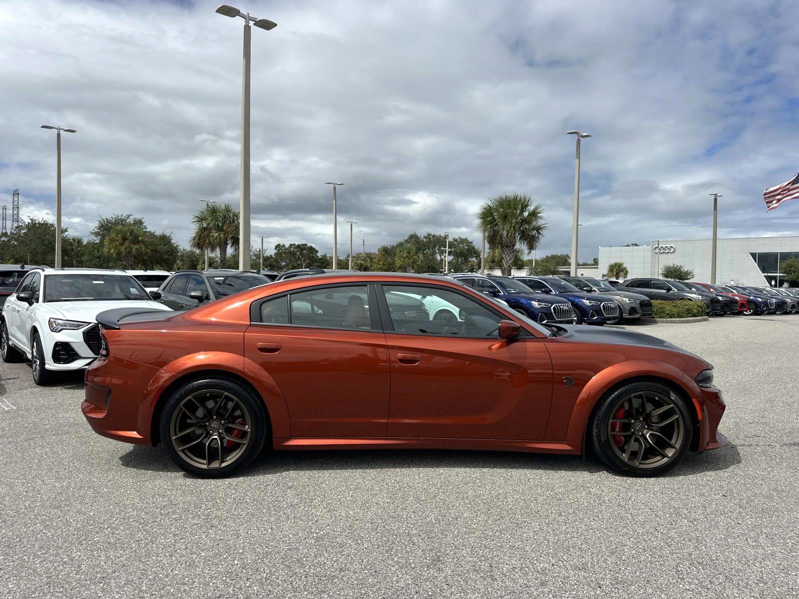 2020 Dodge Charger SRT8 Hellcat Widebody photo 3