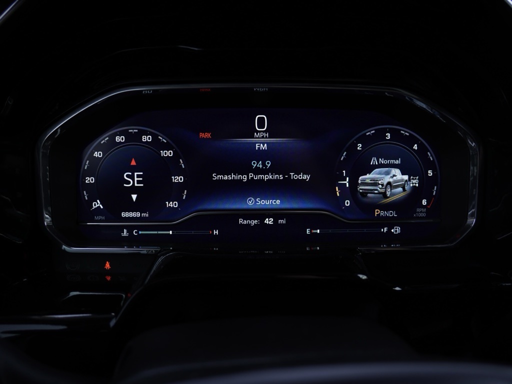 2024 Chevrolet Silverado 1500 LT photo 15