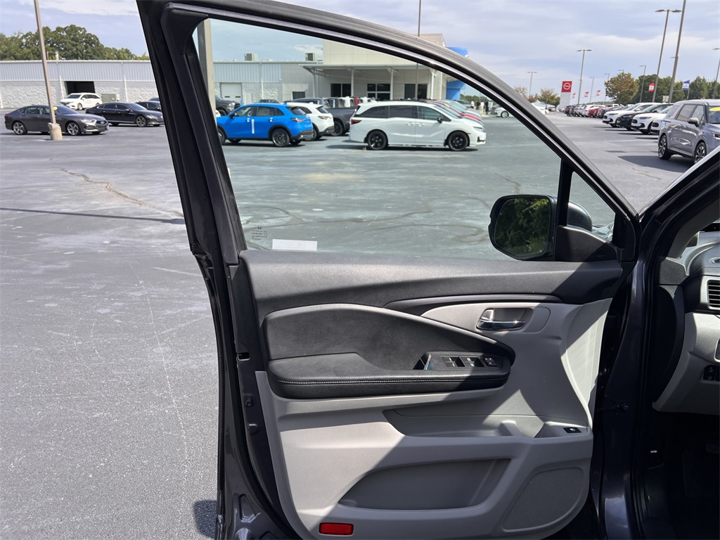 2021 Honda Pilot EX photo 22