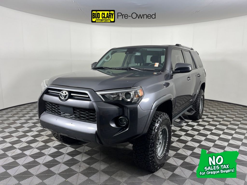 2021 Toyota 4Runner SR5's photo