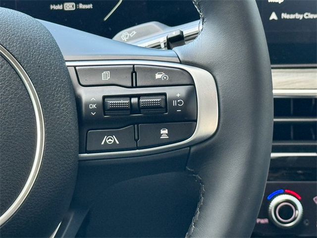 2025 Kia K5 EX photo 30