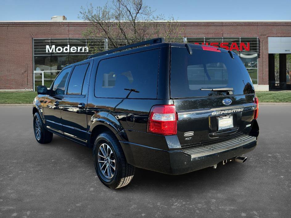 2017 Ford Expedition EL XLT photo 2