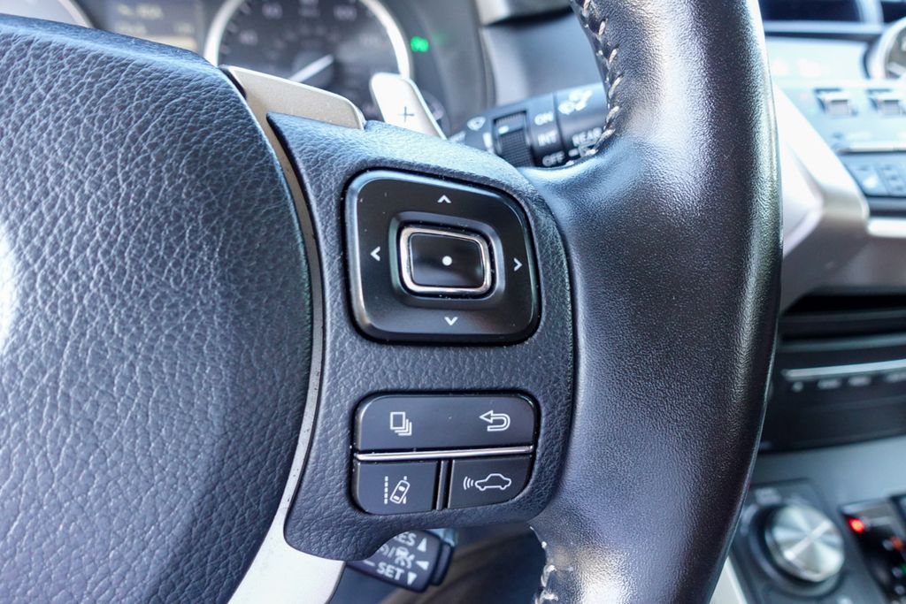 2020 Lexus NX 300h Premium photo 13