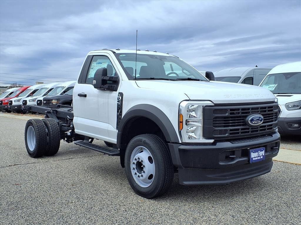 2024 Ford F-450 Super Duty Chassis Cab XL's photo