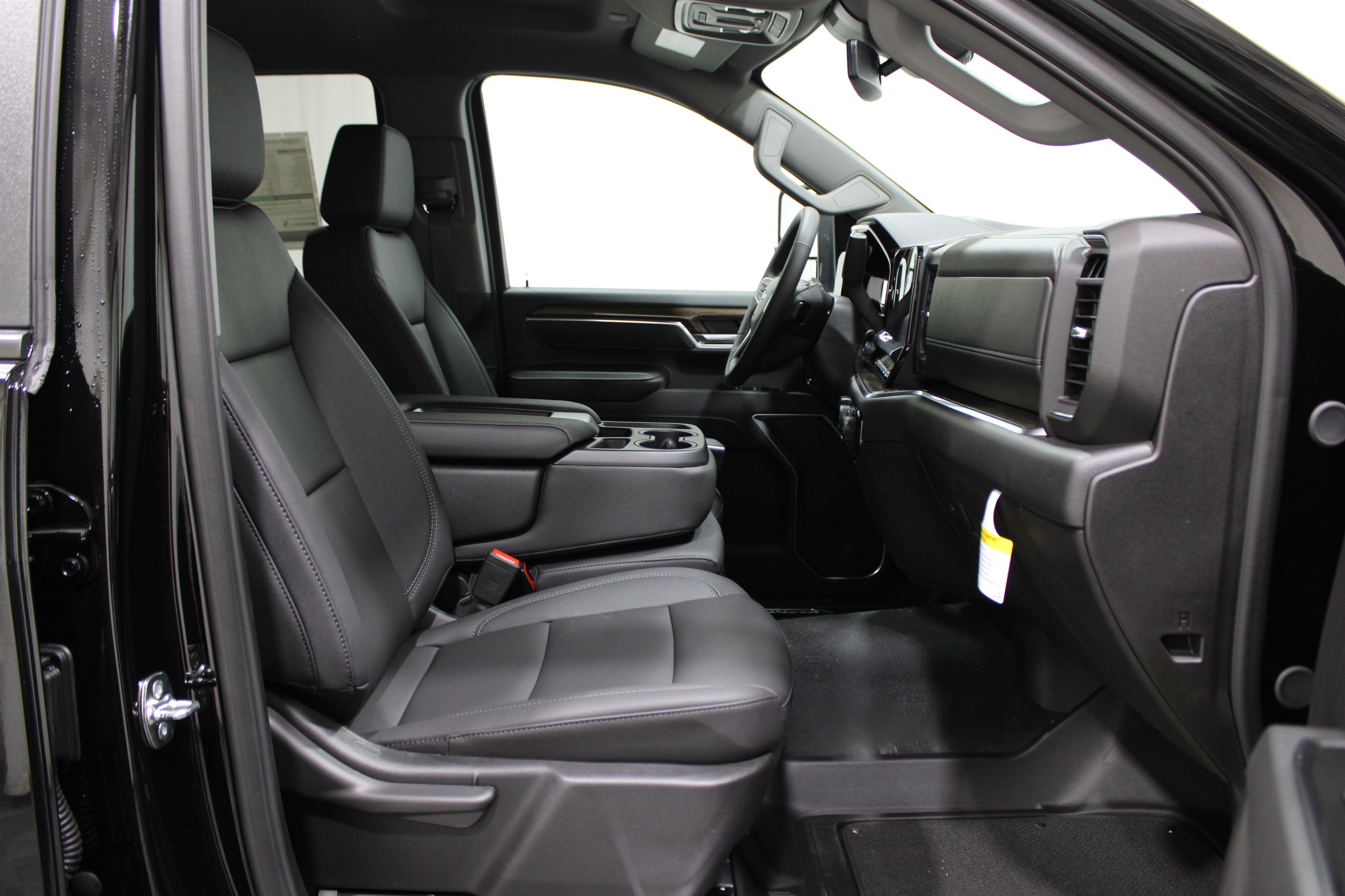 2025 Chevrolet Silverado 2500HD LT photo 22