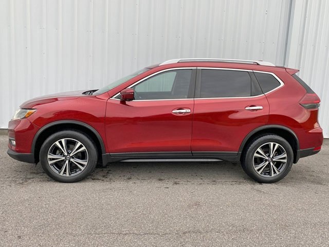 2020 Nissan Rogue SV photo 5