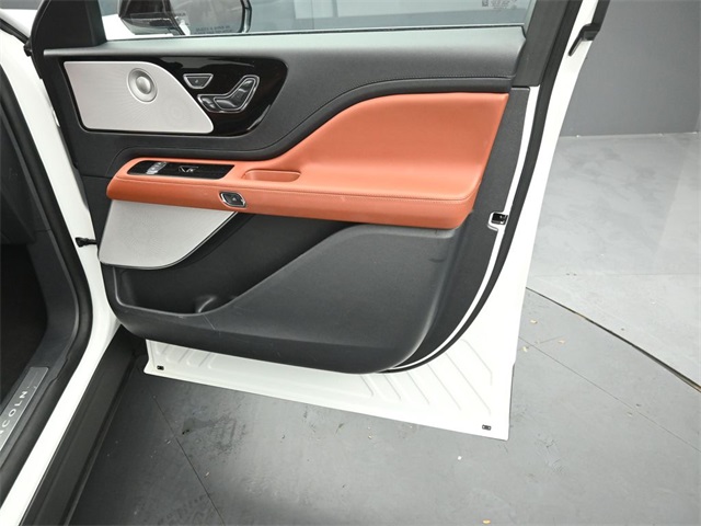 2025 LINCOLN AVIATOR - Image 35