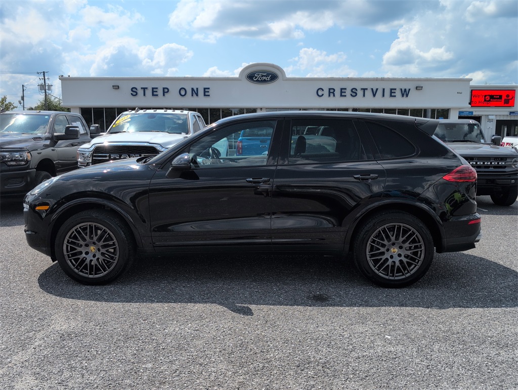 2017 Porsche Cayenne Platinum Edition photo 8