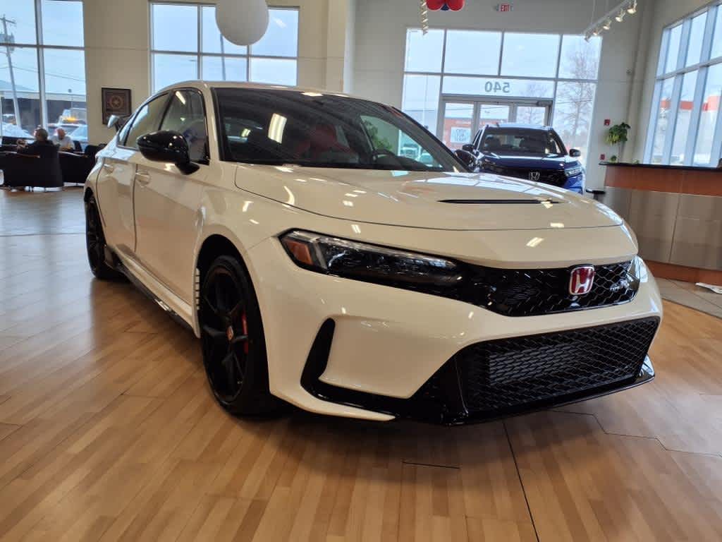 2025 Honda Civic Type R photo 2