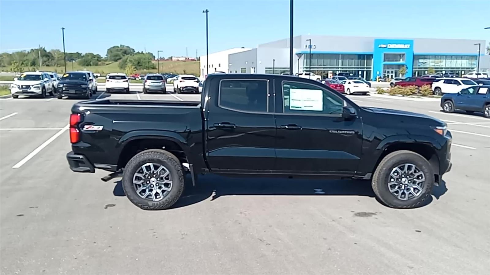 2026 Chevrolet Colorado Z71 photo 9