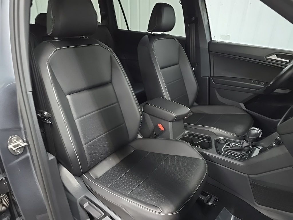 2021 Volkswagen Tiguan SE R-Line Black photo 13
