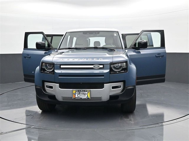2024 Land Rover Defender 110 S photo 29