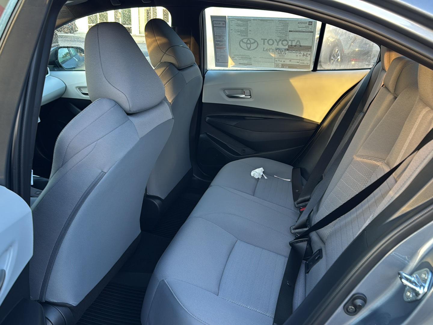 2026 Toyota Corolla SE photo 9