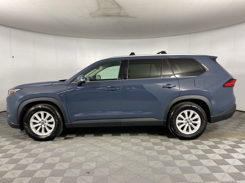 2024 Toyota Grand Highlander XLE photo 12