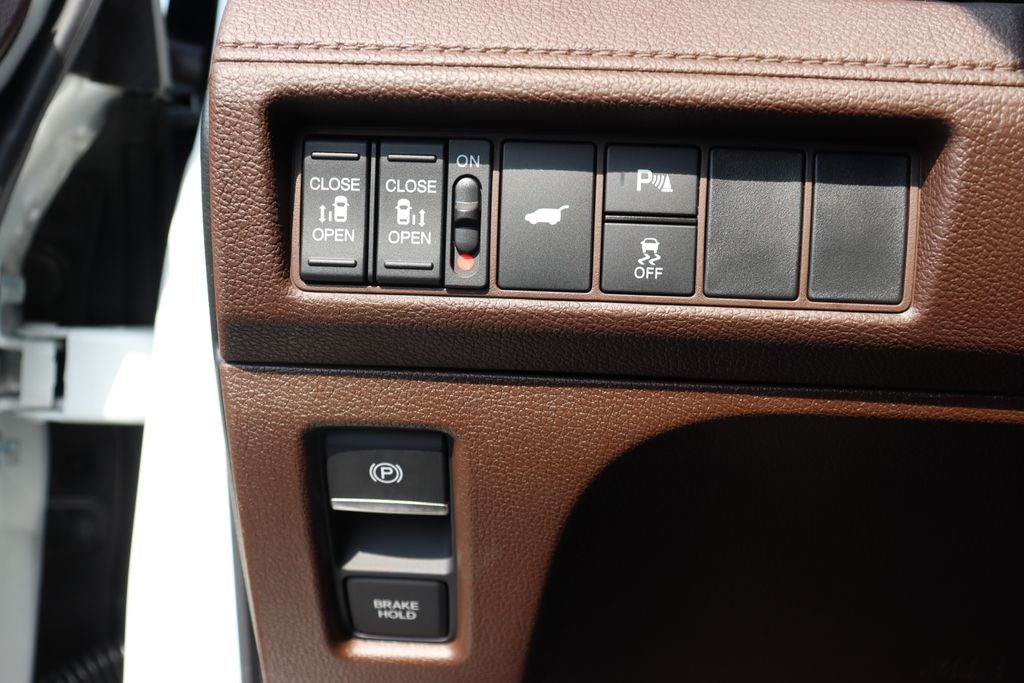 2026 Honda Odyssey Elite photo 28