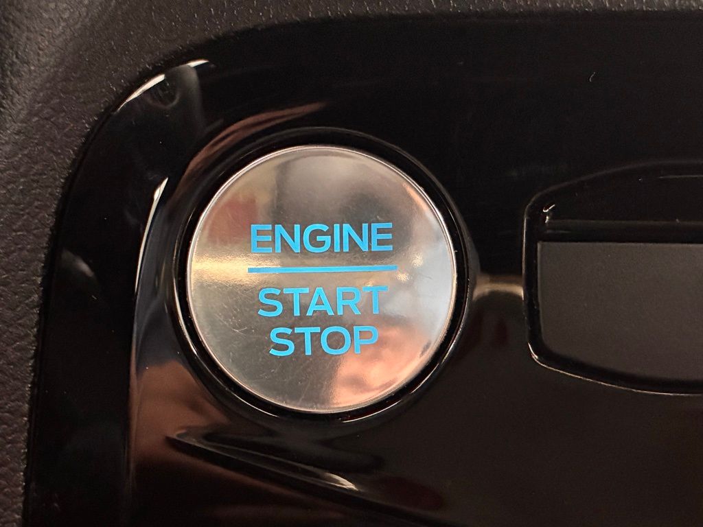 2023 Ford Escape ST-Line Select photo 4